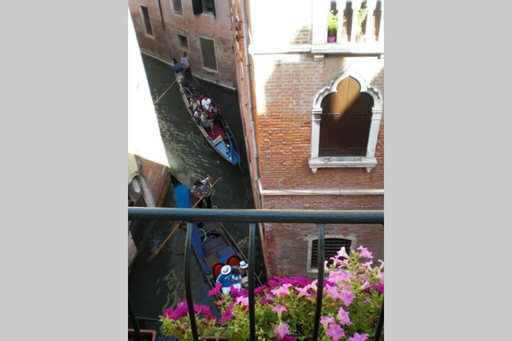 Leoncini With A Wonderful Canal View Venice Exterior photo