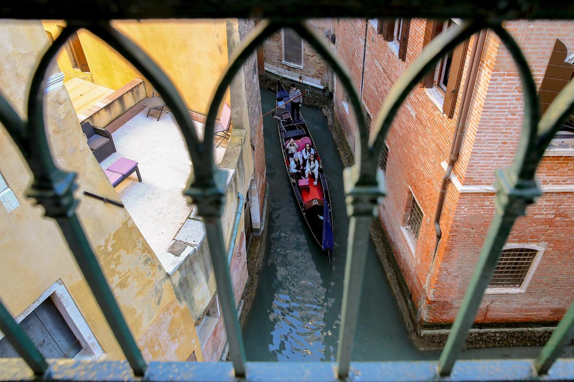 Leoncini With A Wonderful Canal View Venice Exterior photo